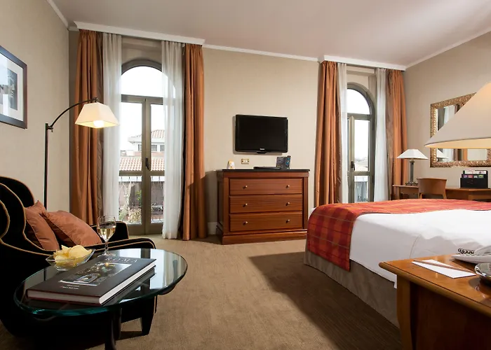 Dei Mellini Hotel 4*